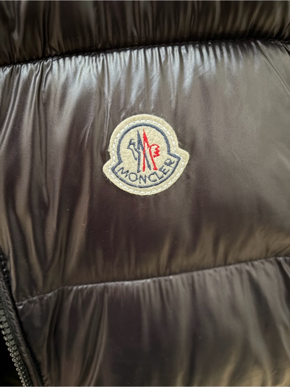 Moncler Men's Black Shiny Quilted Down Vest - Picture 3 of 7